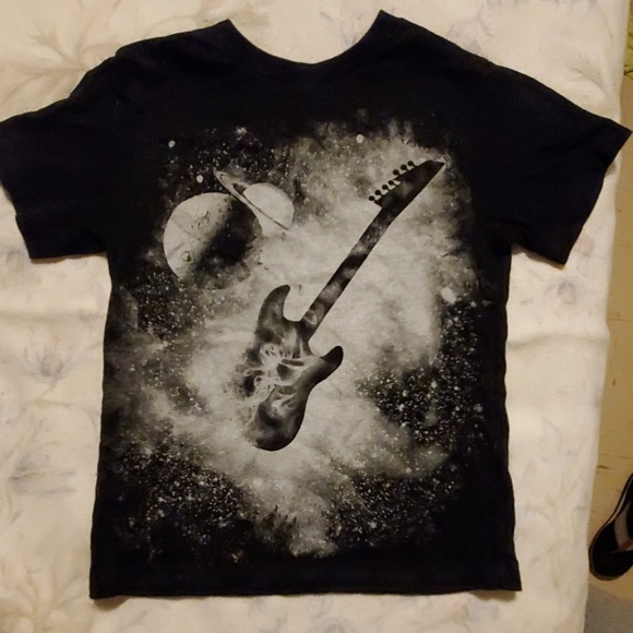 7 shirts - Picture 7 of 7